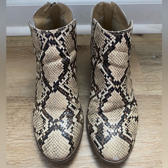 Michael by Michael Shannon Snake Booties - Picture 3 of 12